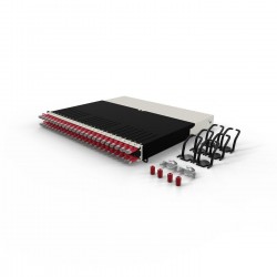 PATCHBOX 8RU / STP / Red Reference: W128959567