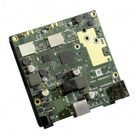 MikroTik RouterBOARD L11UG-5HaxD with Référence: W128807211
